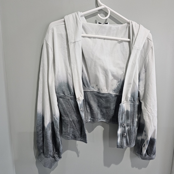 Hoodie.fashion Nova Gray and Black Tie-Dye Jacket - Picture 4 of 6
